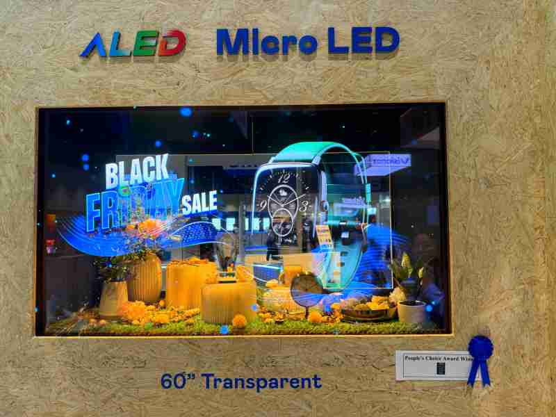 赏金国际60吋高透明度Micro LED显示器获”最佳Micro LED技术应用奖”，，，将Micro LED面板透明化之设计特性极致发挥，，，以可扩展性无缝拼接技术打造，，具备600 nits全画面亮度、、、、大于60%穿透率及超过NTSC 110%的优异广色域表现，，可依需求灵活应用于各种场域